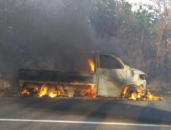 Naas, Mobil Pick Up Muat Sembako Ini Ludes Terbakar di Sungai Ulu