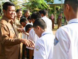 Bupati dan Wakil Bupati Bintan Tinjau Ujian Nasional