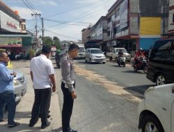 Satlantas Tanjungpinang Kejar Lori Tumpahan Oli