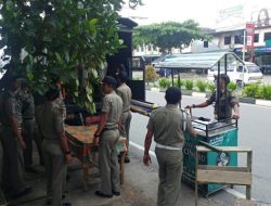 Lapak PKL di Tanjungpinang Ditertibkan Satpol PP