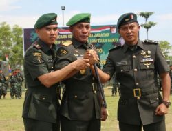 Danrem 033/WP Pimpin Sertijab Komandan Yonif Raider Khusus 136/Tuah Sakti