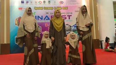 Amanih Moeslim Pamerkan Brand Terbaru di Fashion Show Competition