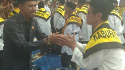 Yusripandi Bersama Sejumlah Anggota DPRD Natuna Ikut Lepas JCH 2018