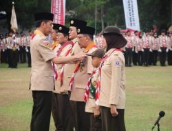 Sekda Terima Penghargaan Karya Bhakti