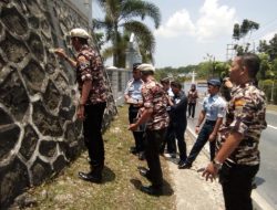 KB FKPPI Kepri Bantu Cat Pagar Mako Lanud RHF