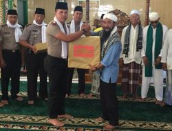 Kapolres Tanjungpinang Sumbang Al-Quran di Kegiatan Shalat Jumat Keliling