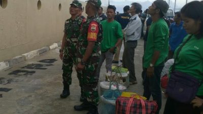 Sitwil Koramil 05 Midai Pantau Aktivitas Penumpang Bukit Raya di Pelabuhan