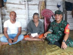 Babinsa Pengadah Santuni Lansia yang Hidup Sebatang Kara