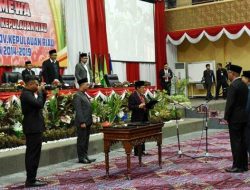 Jumaga Pimpin Paripurna PAW Tiga Anggota DPRD Kepri
