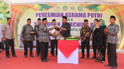 Gubernur Kepri: Santri dan Santriwati adalah Generasi Masa Depan Bangsa