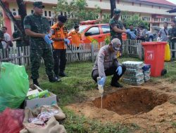 Berantas Pekat, Polres Natuna Musnahkan BB Miras dan Makanan Kadaluarsa