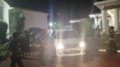 KPK Gunakan Lima Mobil Angkut Uang dan Dokumen Hasil Penggeledahan