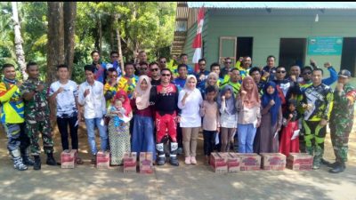 Resmikan Pos Babinsa, Dandim 0318/Natuna Santuni Anak Yatim di Kelarik