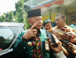 Didesak Ade Angga Soal Seragam Sekolah Gratis, Syahrul Gerah