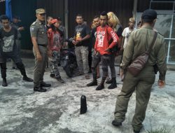 Satpol PP Serahkan 11 Anak Punk Terjaring Razia Ke Dinas Sosial