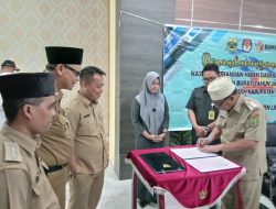 Bupati Lingga Tandatangan NPHD
