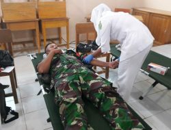 Cegah Covid-19, Damkar Semprot Disinfektan di Jalan Protokol dan Fasilitas Umum