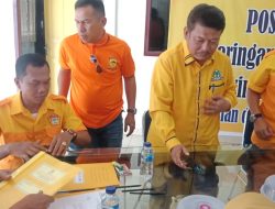 Taba Iskandar Ambil Formulir Cagub Kepri