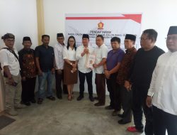 Soerya Respationo dan Isdianto Ambil Formulir Balon Cagub Kepri di Gerindra