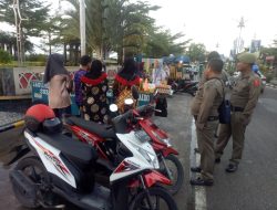 Larangan Berjualan di Laman Boenda Terpasang, Satpol PP Tanjungpinang Tertibkan PKL