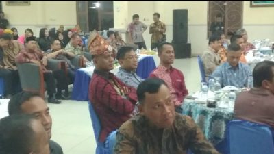 Nugroho Dwi Karyanto “Mewek” Saat Pamitan dengan Masyarakat Natuna