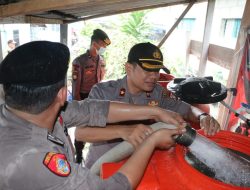 Polres Bersama BPBD Lingga Bantu Air Bersih