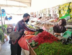 Pandemi Covid-19, BIMO Bagikan Ratusan Masker ke Pedagang Pasar Kijang