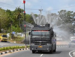 Pemerintah Kota Tanjungpinang Bersama TNI/Polri Semprot Disinfektan Skala Kota di Fasum