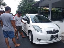 Ugal-ugalan, Anak Dibawah Umur Hantam Yaris