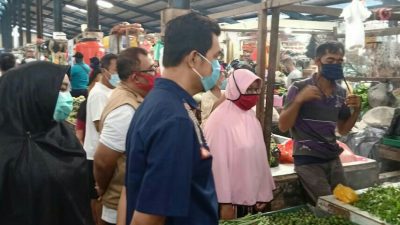 Disperdagin Tanjungpinang Sidak Lapak Pedagang Pasar Bincen