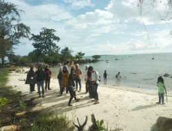 Pantai Tanjung Siambang Primadona Pulau Dompak