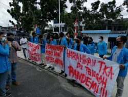 Puluhan Mahasiswa Unjuk Rasa di Kantor Disnaker Bintan