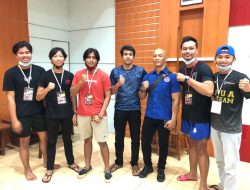 3 Atlet NFAT Asah Kemampuan di Ring Kickboxing Batam Fighter