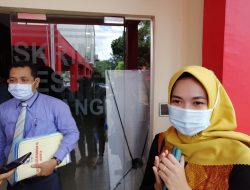 Dua Penasihat Hukum Dampingi Rini Pratiwi Diperiksa Sebagai Tersangka