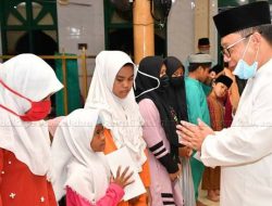 Ketua DPRD Natuna Hadiri Tausiyah dan Santuni Anak Yatim di Masjid Jami’