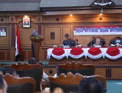 Penyampaian Nota Pengantar Ranperda Perubahan Tentang Hak Keuangan dan Administratif Pimpinan dan Anggota DPRD Kota Tanjungpinang