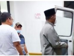 Daeng Amhar Ikut Jemput dan Antar Jenazah Yohanis ke Kampung Halaman