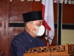 Bupati Lingga Sampaikan Ranperda Paripurna DPRD