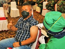 Pimpinan dan Anggota DPRD Kepri Ikuti Vaksiansi Covid-19