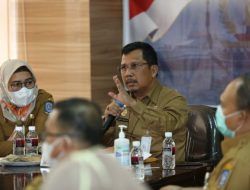 Sekdaprov Arif Fadillah Pimpin Rapat Evaluasi Kinerja Pemprov Kepri
