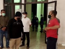 Tak Kenal Waktu, Malam-malam Wan Aris Sidak Tempat Isolasi Pasien Covid-19