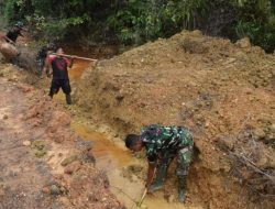 Satgas TMMD Kodim 0315/Bintan dan Warga Marok Tua Mulai Bangun Gorong-gorong Penunjang Jalan
