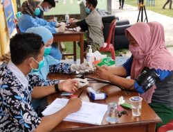 Tinjau Vaksinasi, Wan Aris Kunker ke Pultibar