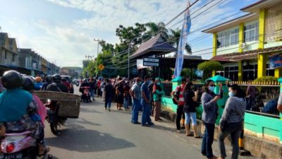 Animo Masyarakat Ingin Divaksin Tinggi, Poltekkes Tanjungpinang Mendadak Ramai