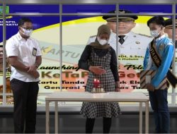 Disdukcapil Natuna Kukuhkan Dua Remaja Sebagai Duta Dukcapil