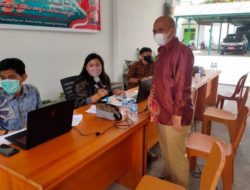 Wan Aris Berkunjung ke Lokasi Vaksinasi Massal di Kejari Natuna