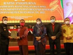 Ketua DPRD Kepri Pimpin Paripurna Penyampaian Rancangan KUA PPAS APBD TA 2022 dari Gubernur