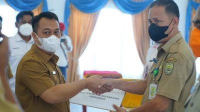 Bupati Lingga Serahkan DPA ke OPD