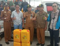 15,5 Ton Minyak Goreng Curah Tiba Dipelabuhan Penagi Natuna