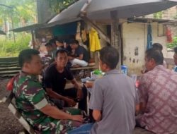 Babinsa Koramil 02/Tarempa Himbau Masyarakat Tianggau Jaga Kamtibmas di Desa Agro Wisata